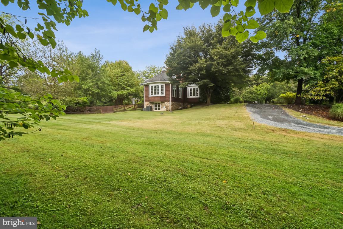 10606 CANDLEWICK ROAD