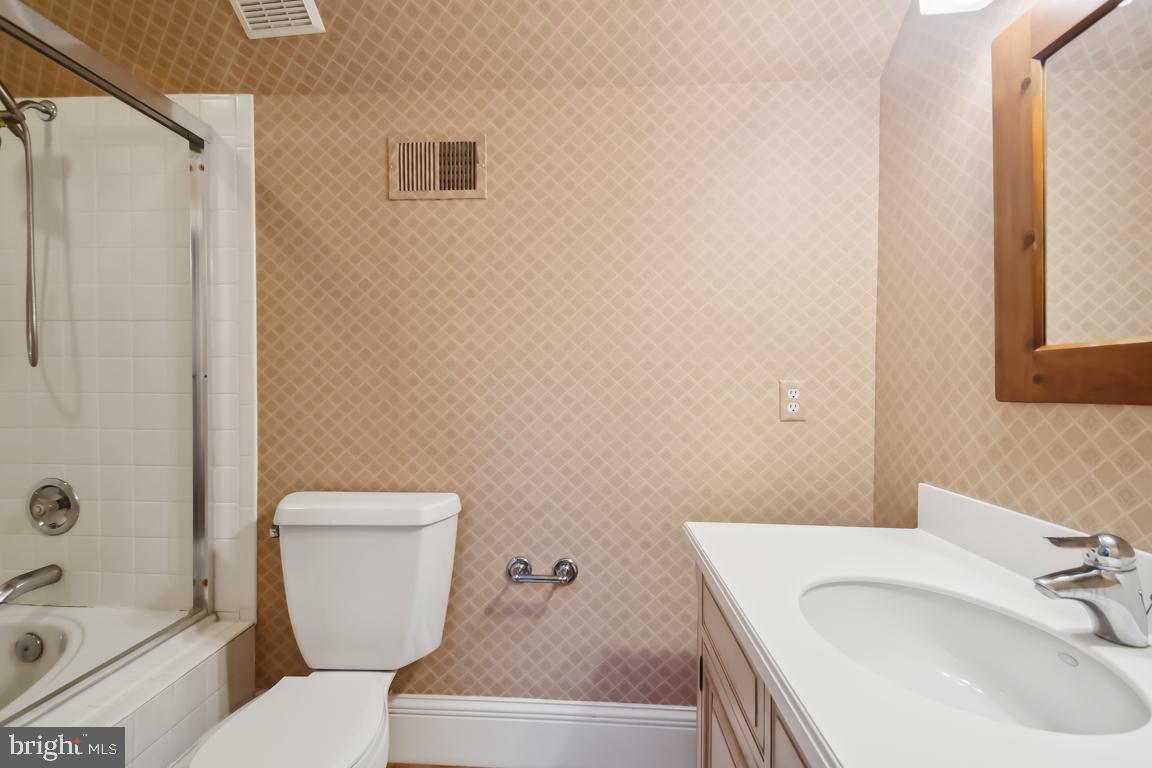 10606 CANDLEWICK ROAD