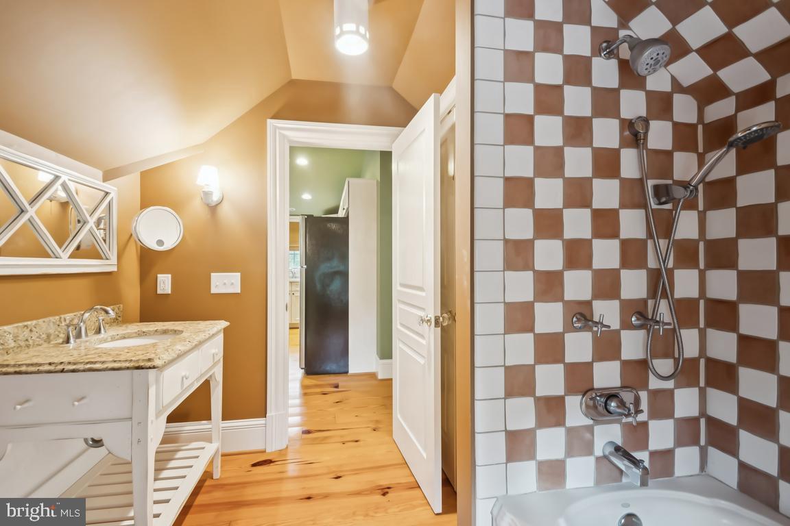 10606 CANDLEWICK ROAD