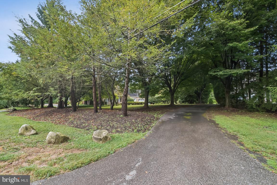 10606 CANDLEWICK ROAD
