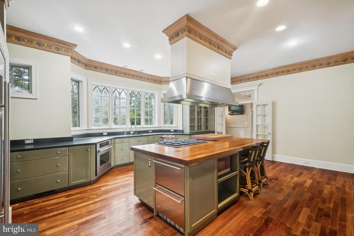 10606 CANDLEWICK ROAD