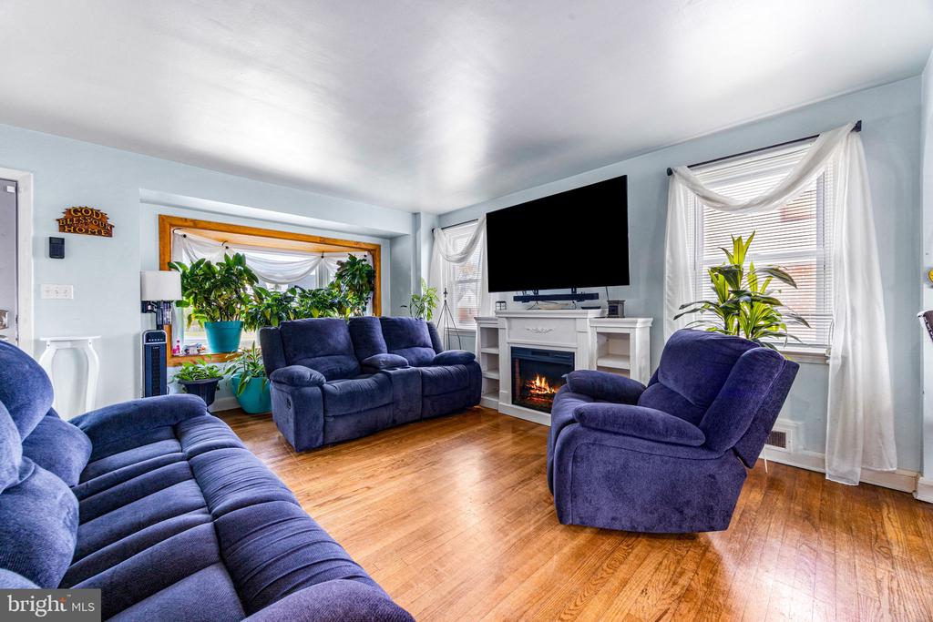 3401 MAYFAIR ROAD