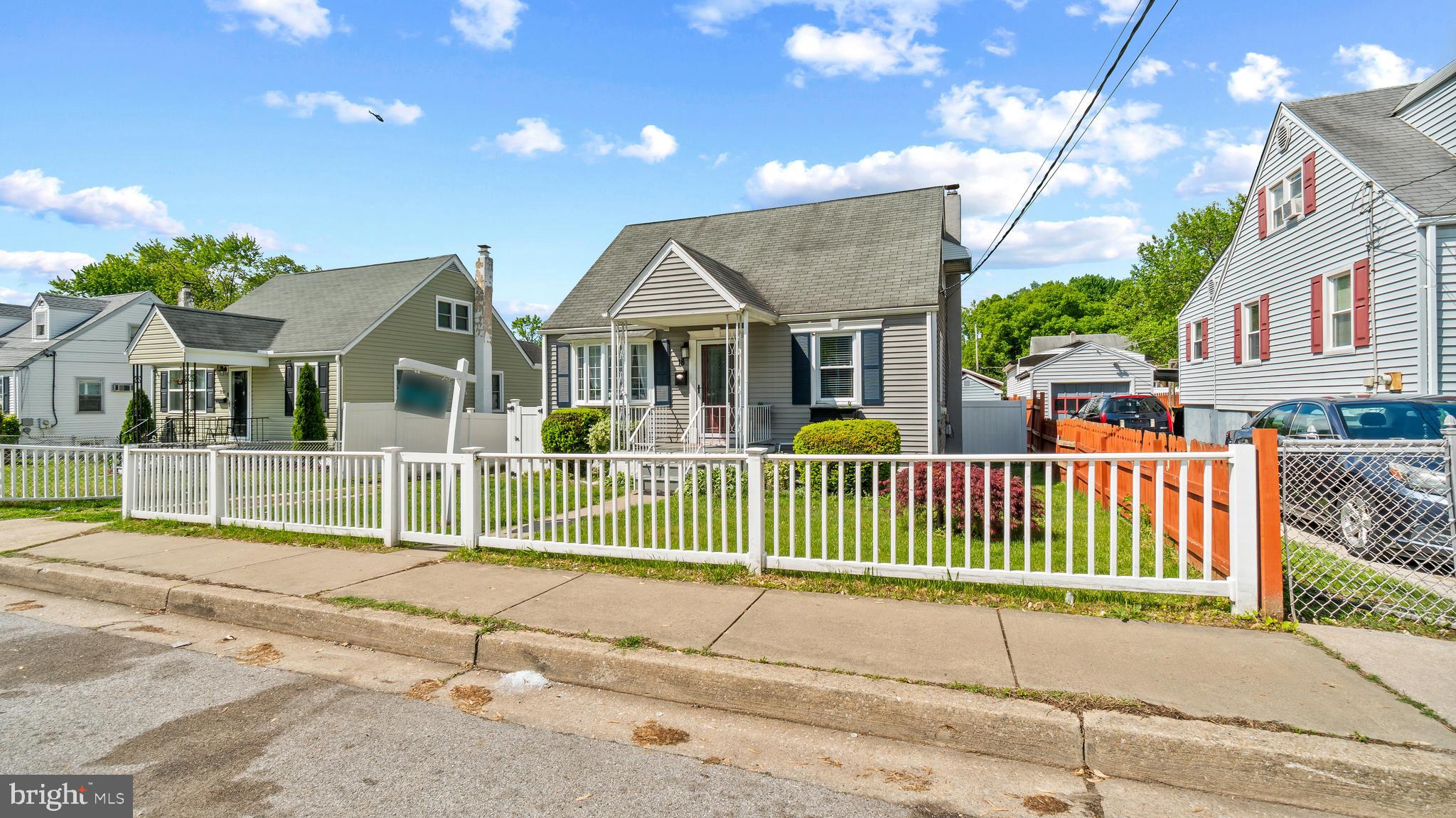 18 N HAWTHORNE ROAD
