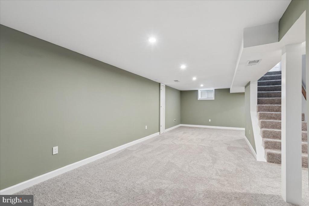 3737 SYLVAN DRIVE