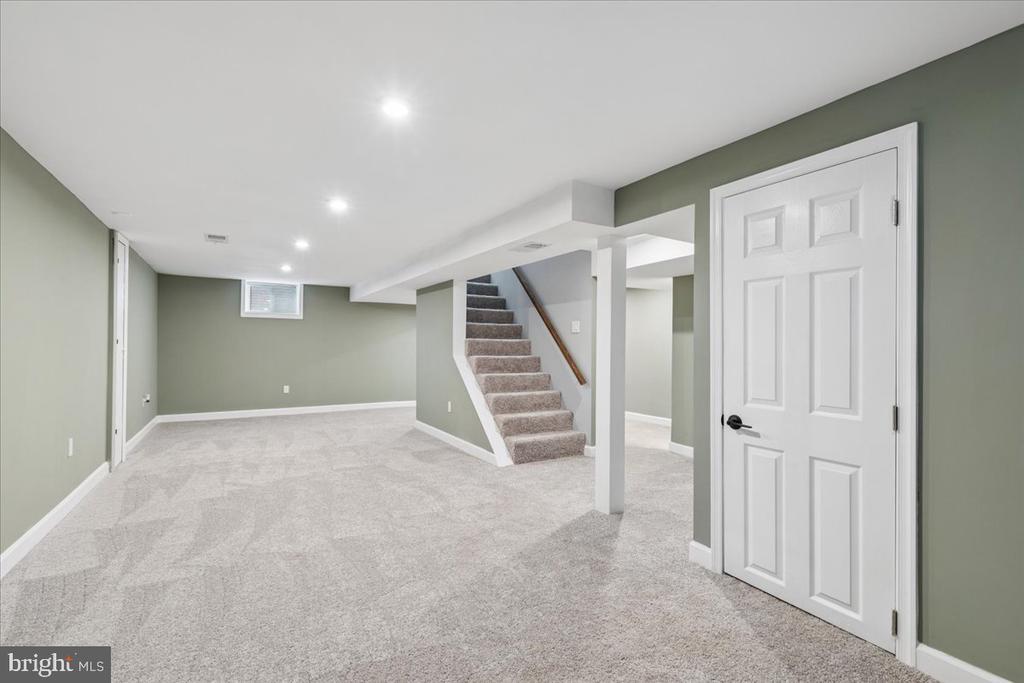 3737 SYLVAN DRIVE