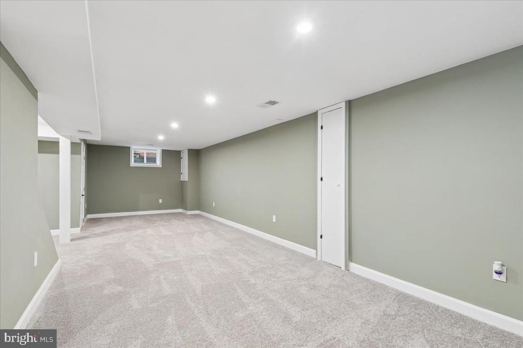 3737 SYLVAN DRIVE