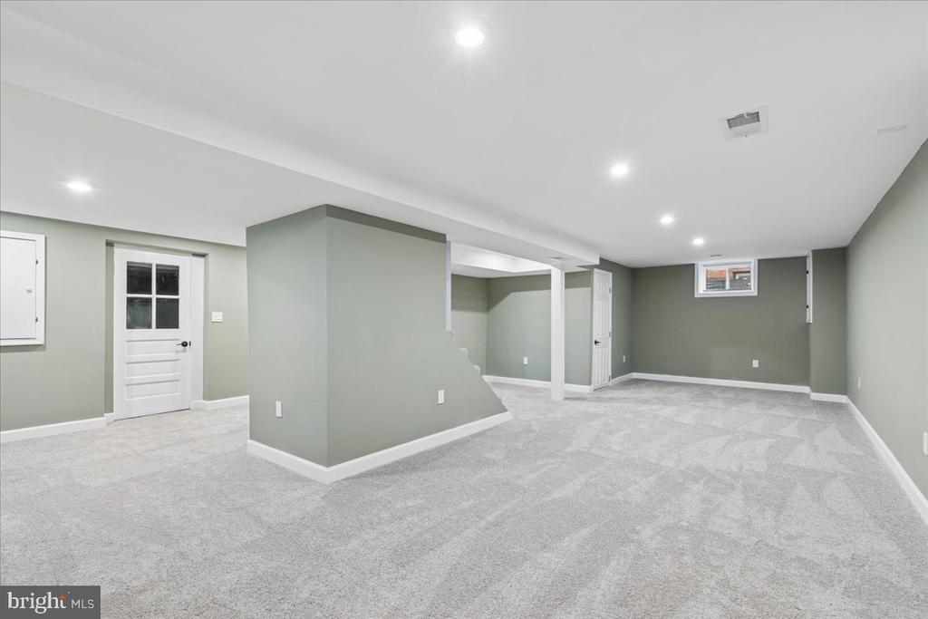 3737 SYLVAN DRIVE