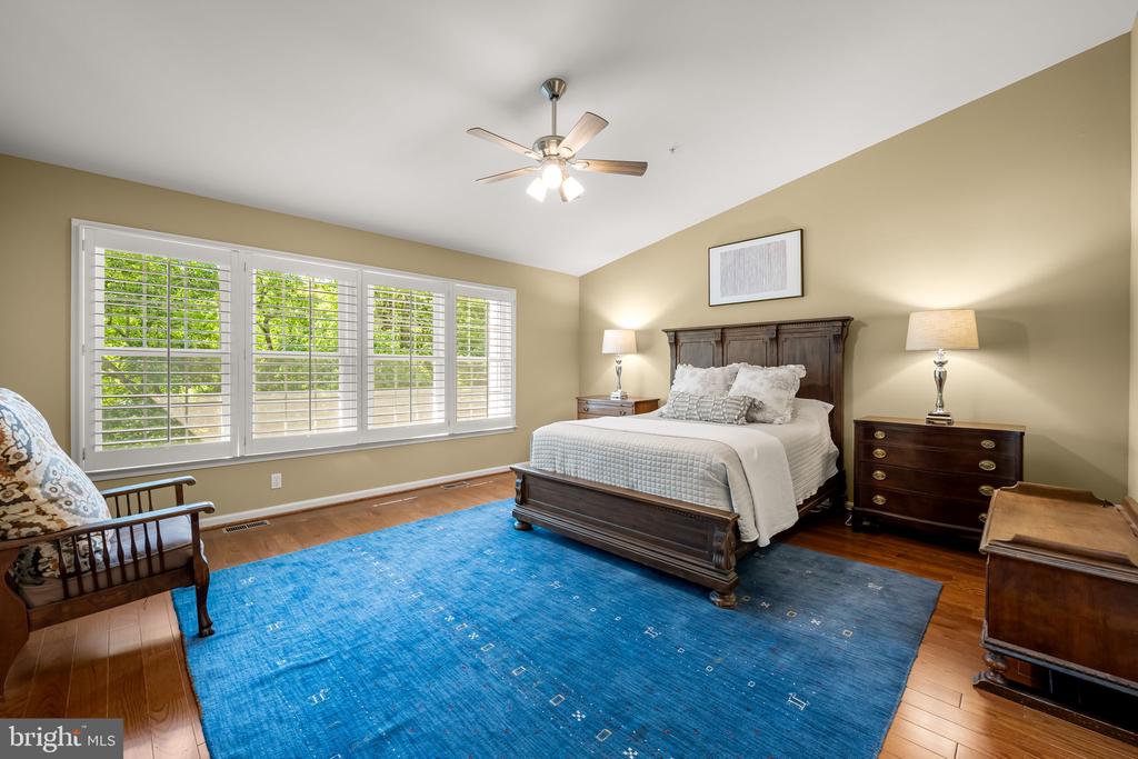 1011 LILLIES LANE