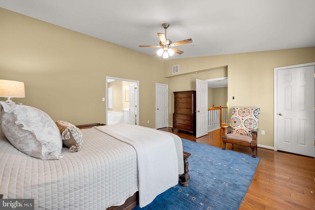 1011 LILLIES LANE