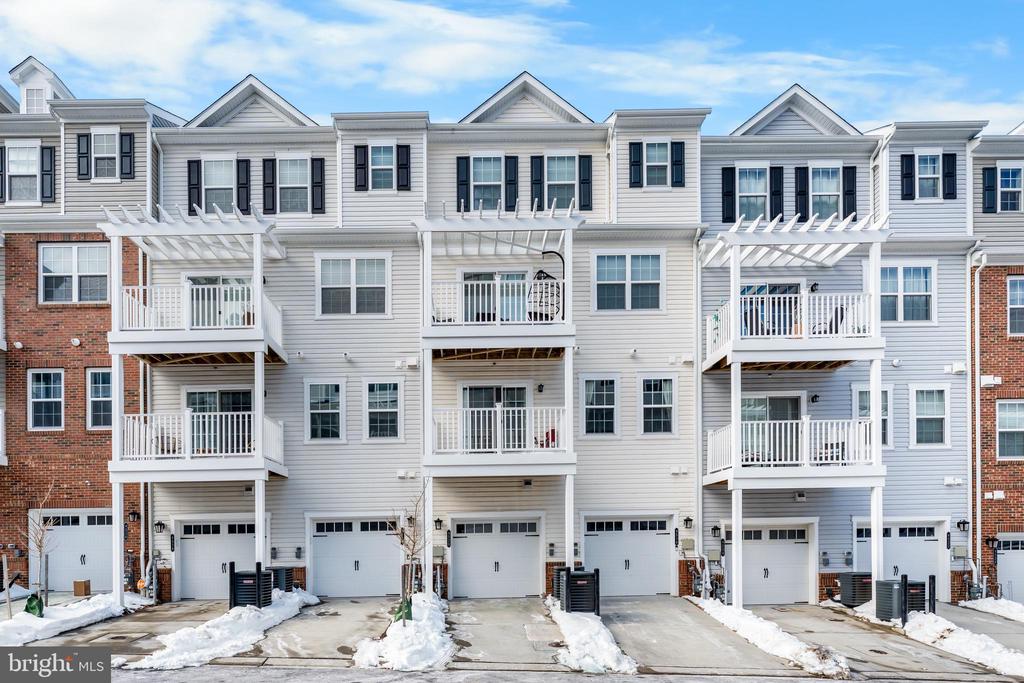 4520 REANEY LN Unit: 483
