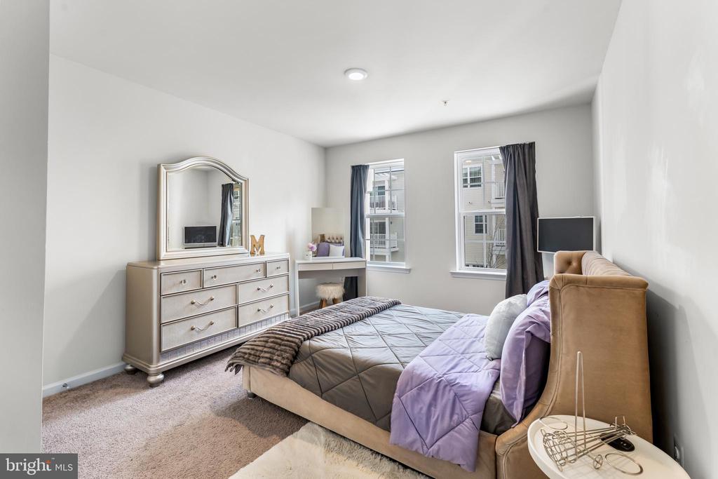 4520 REANEY LN Unit: 483