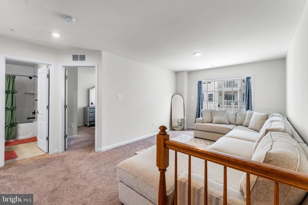 4520 REANEY LN Unit: 483