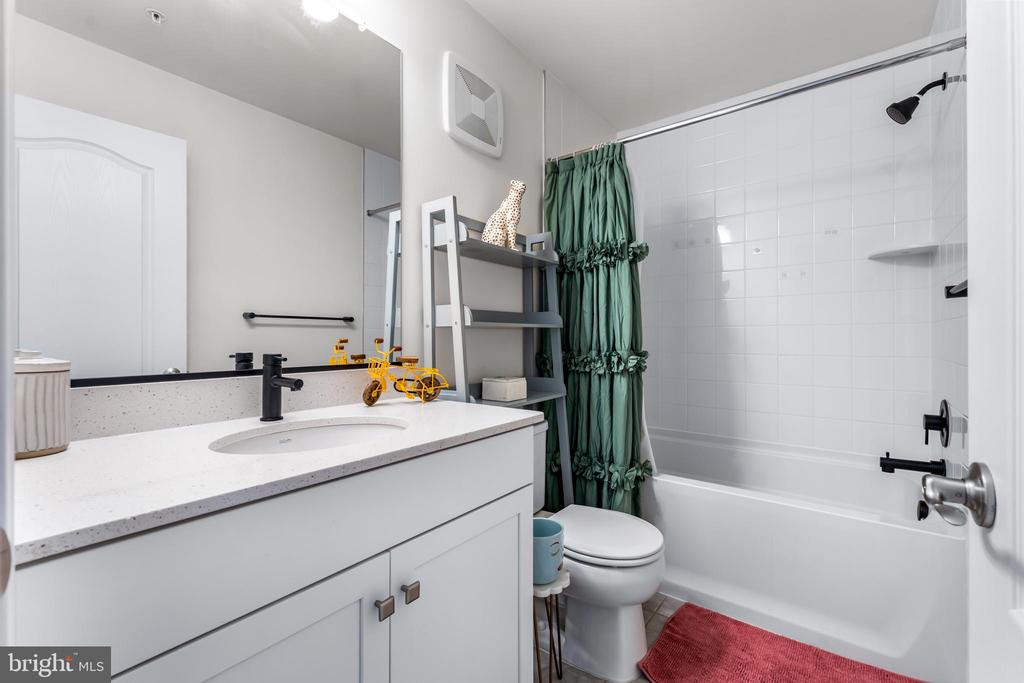4520 REANEY LN Unit: 483