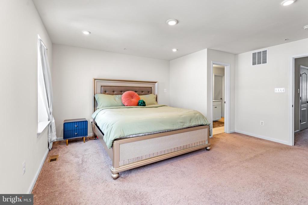 4520 REANEY LN Unit: 483