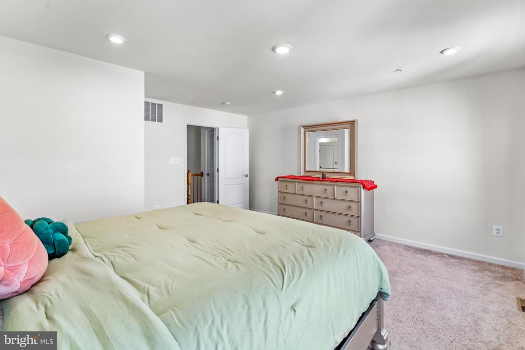 4520 REANEY LN Unit: 483