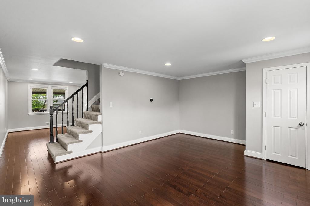 1235 HALSTEAD ROAD