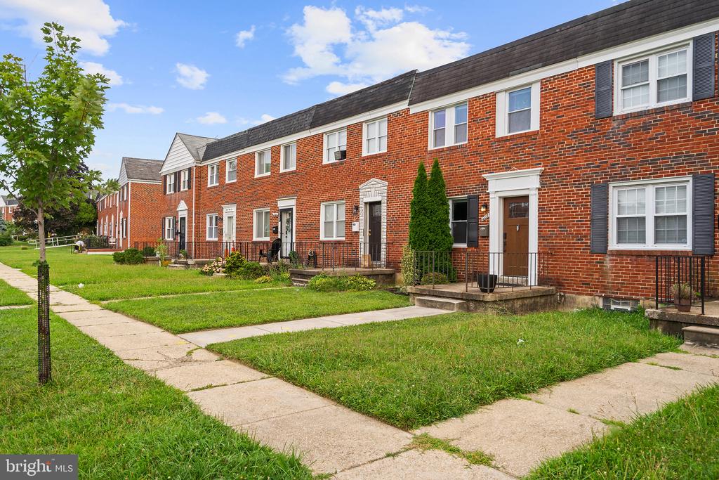 1235 HALSTEAD ROAD