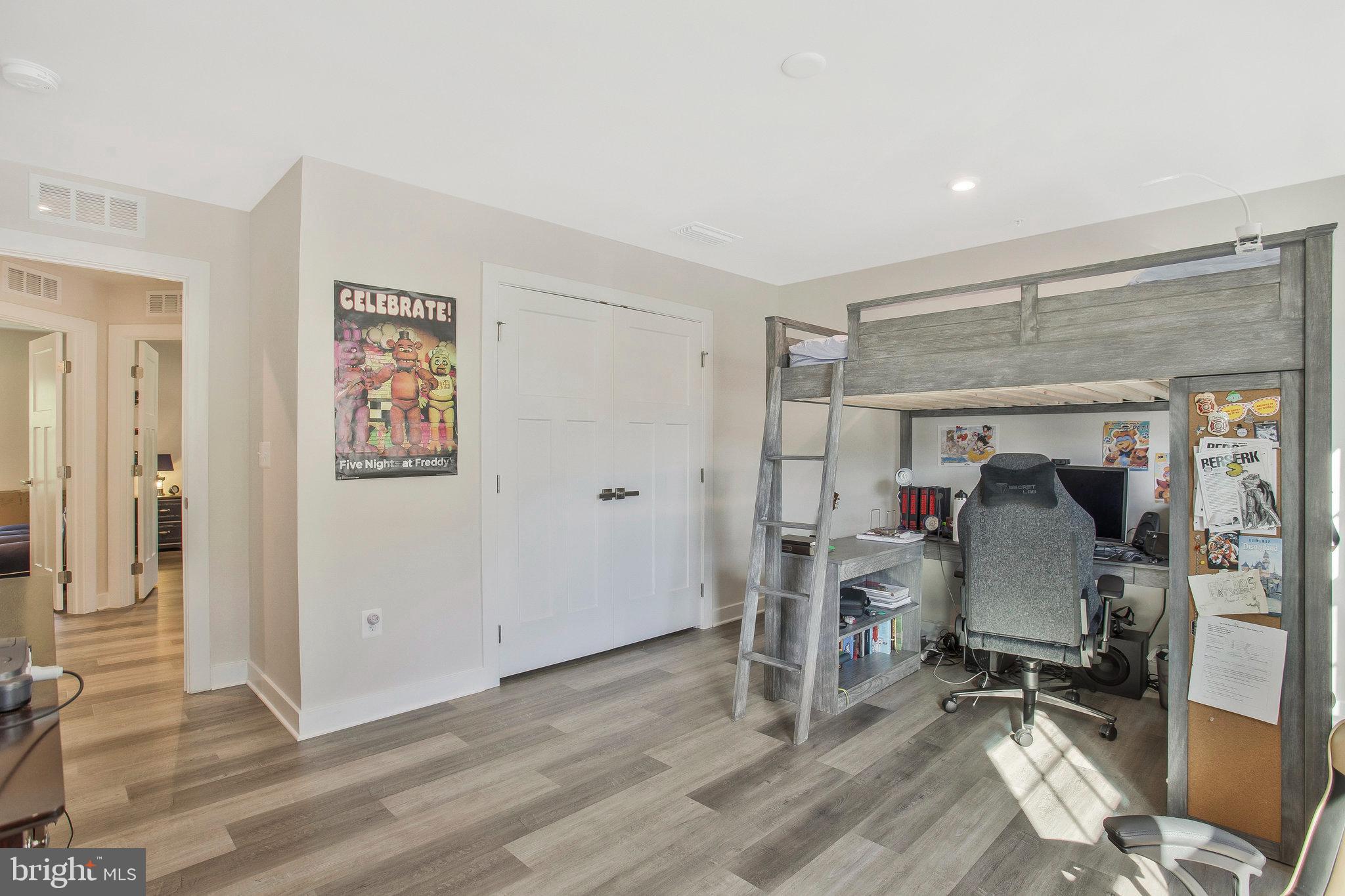 2929 Heritage DRIVE