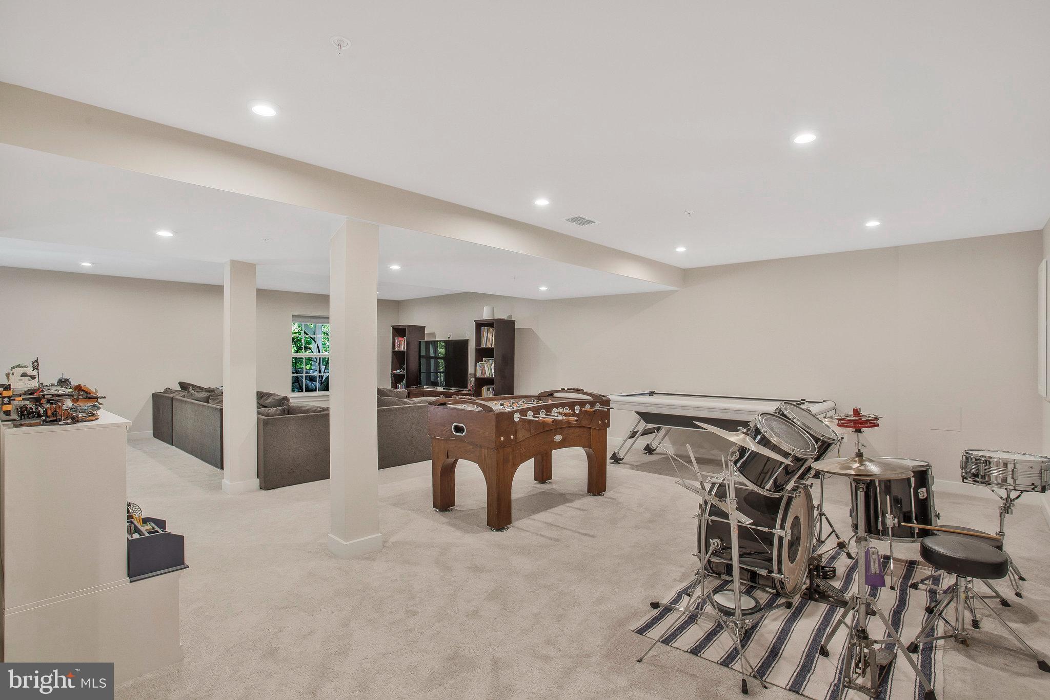 2929 Heritage DRIVE