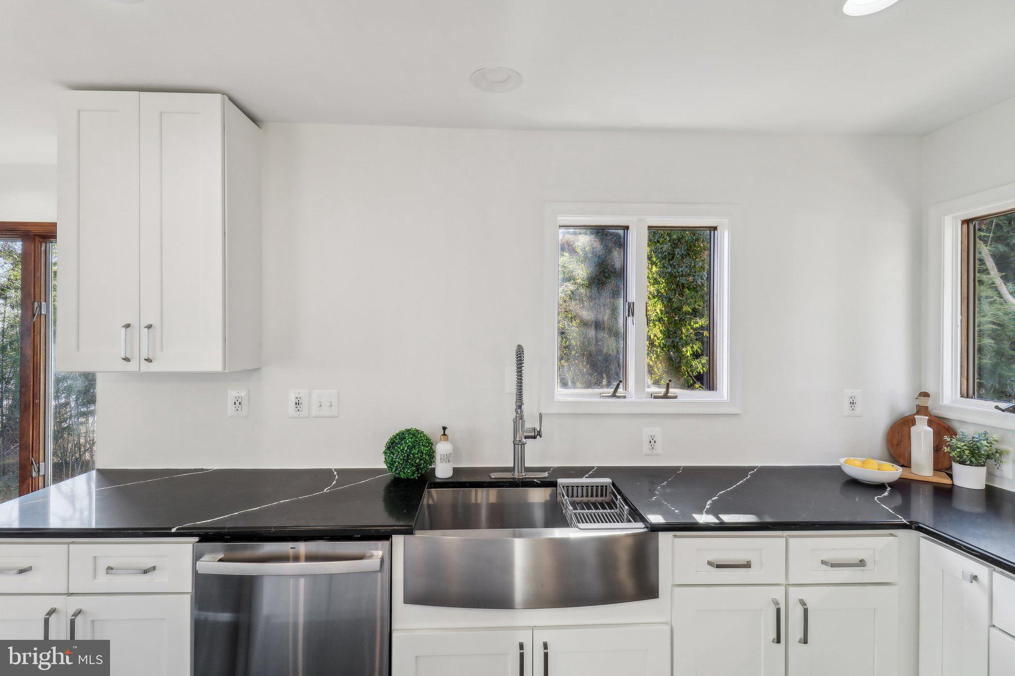 168 Windcliff Rd
