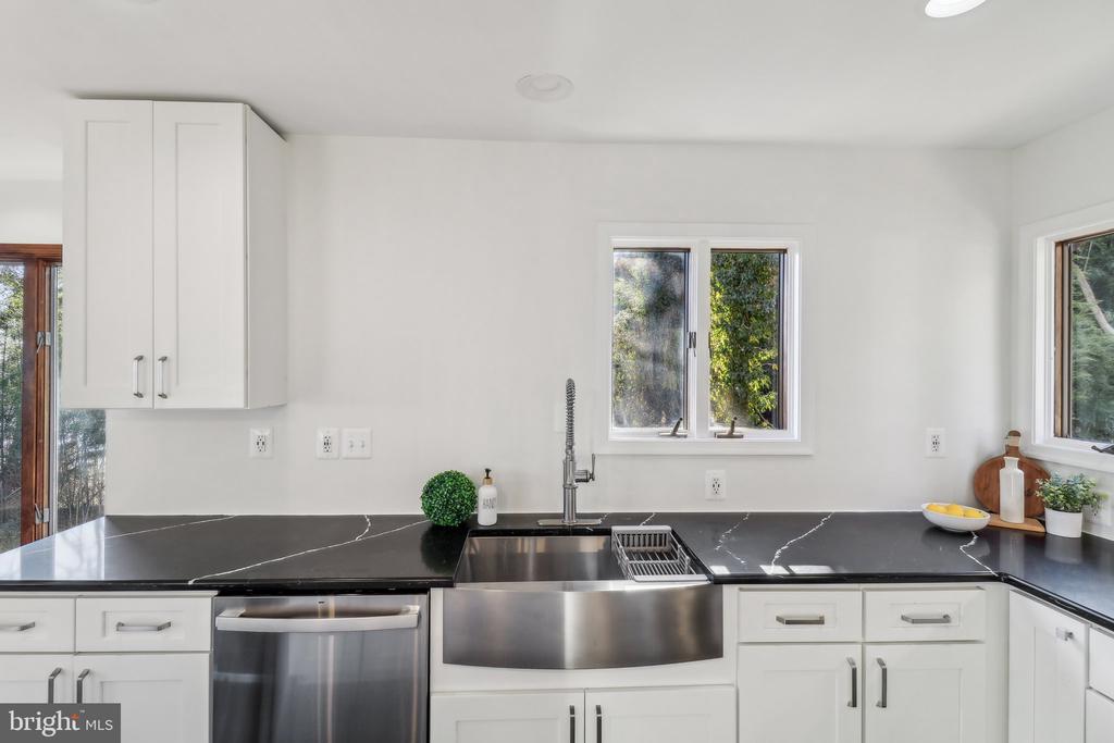 168 Windcliff Rd