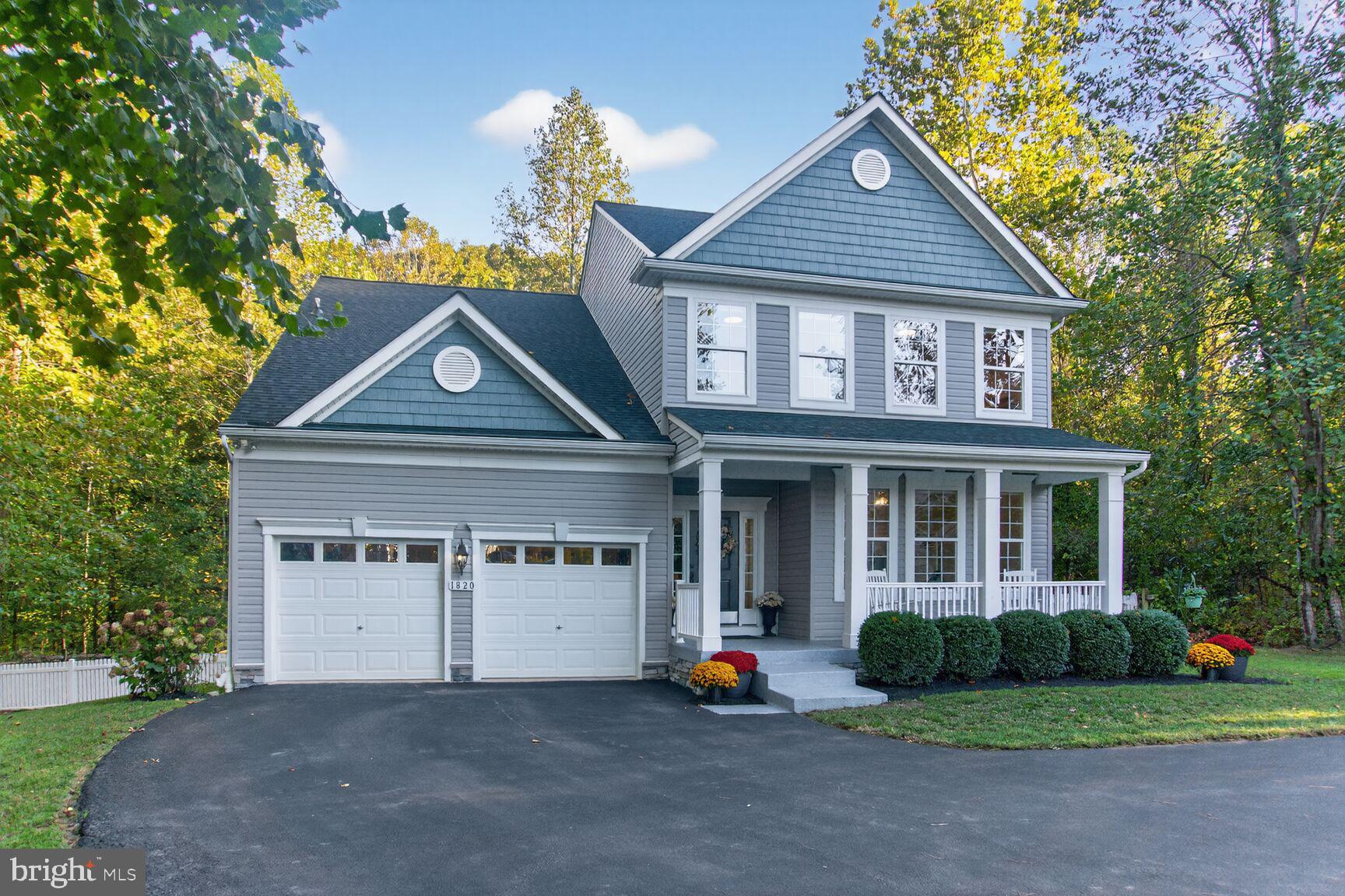 1820 BIRDS NEST LANE