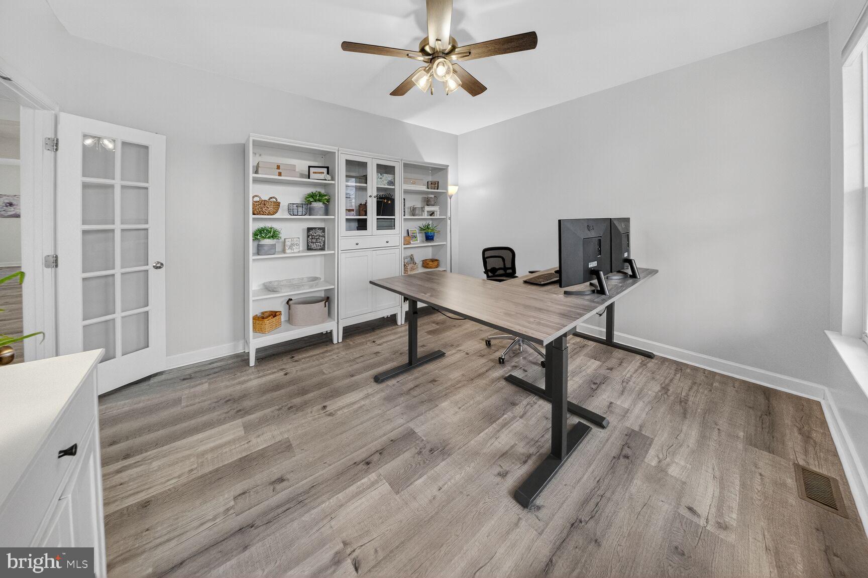 1820 BIRDS NEST LANE