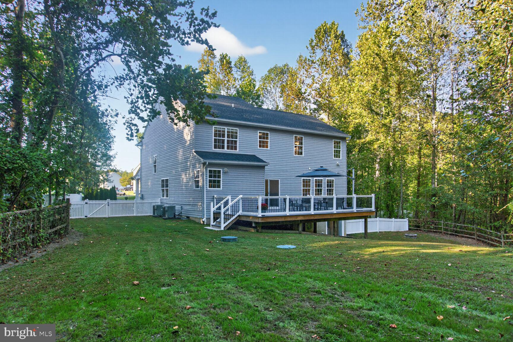 1820 BIRDS NEST LANE