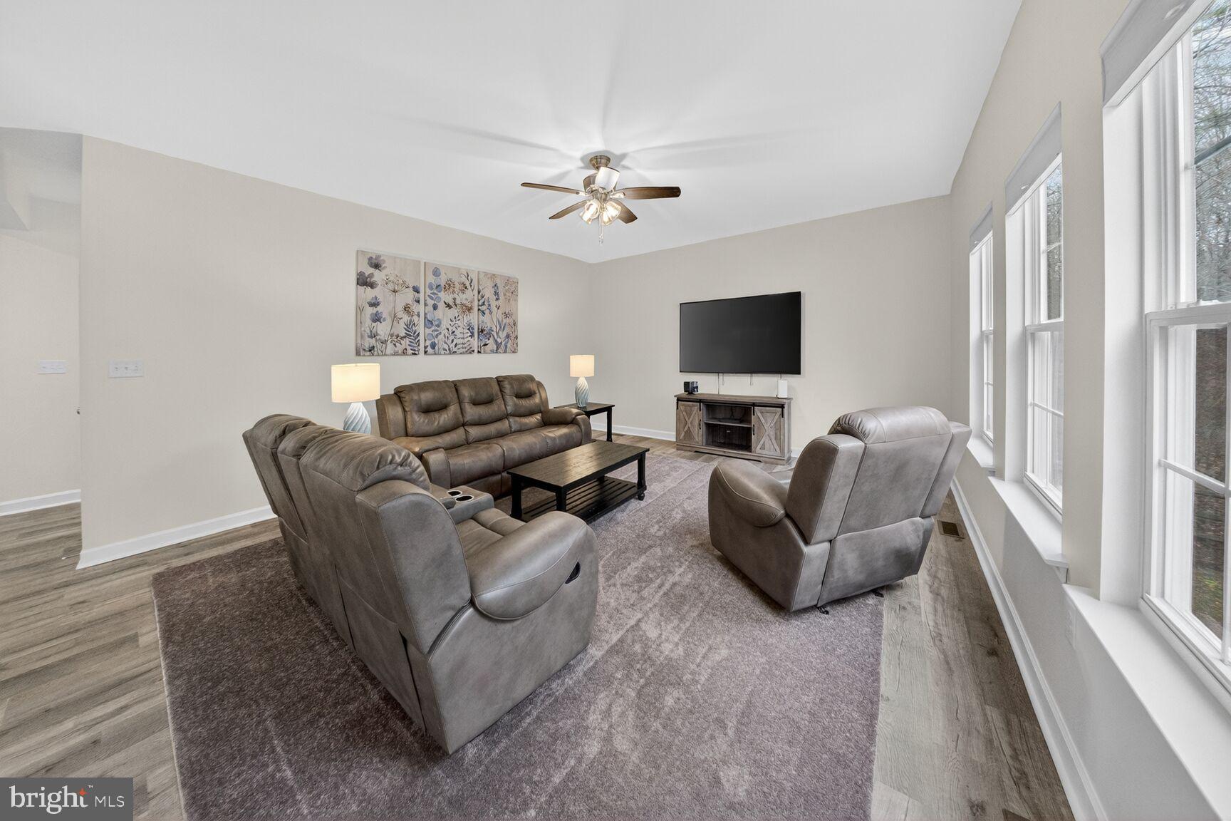 1820 BIRDS NEST LANE