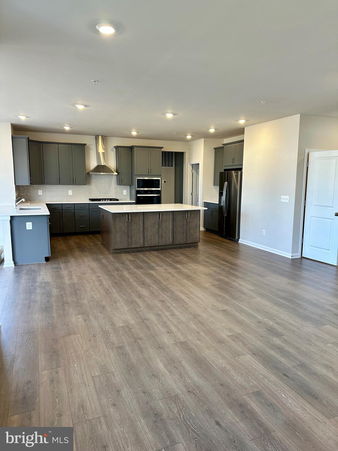 10033 Selkie LANE