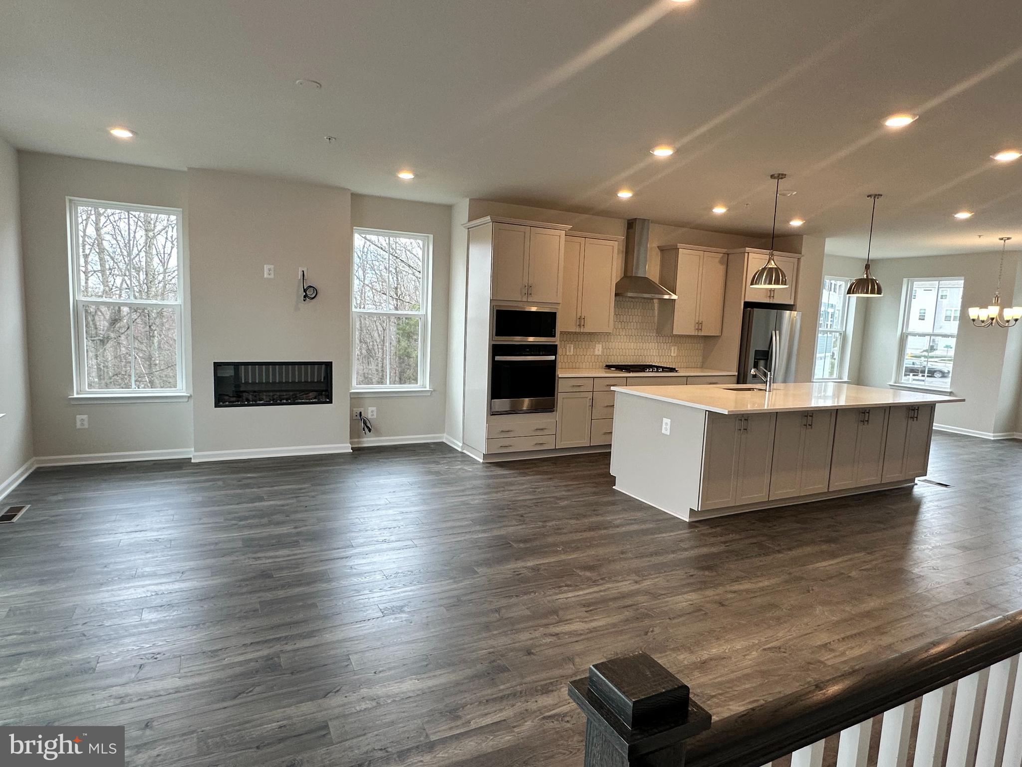 9556 Rutherglen Pl