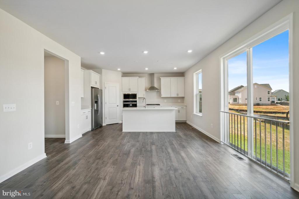10017 Selkie Ln