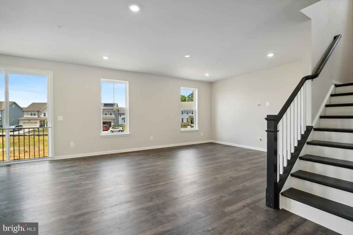 10017 Selkie Ln