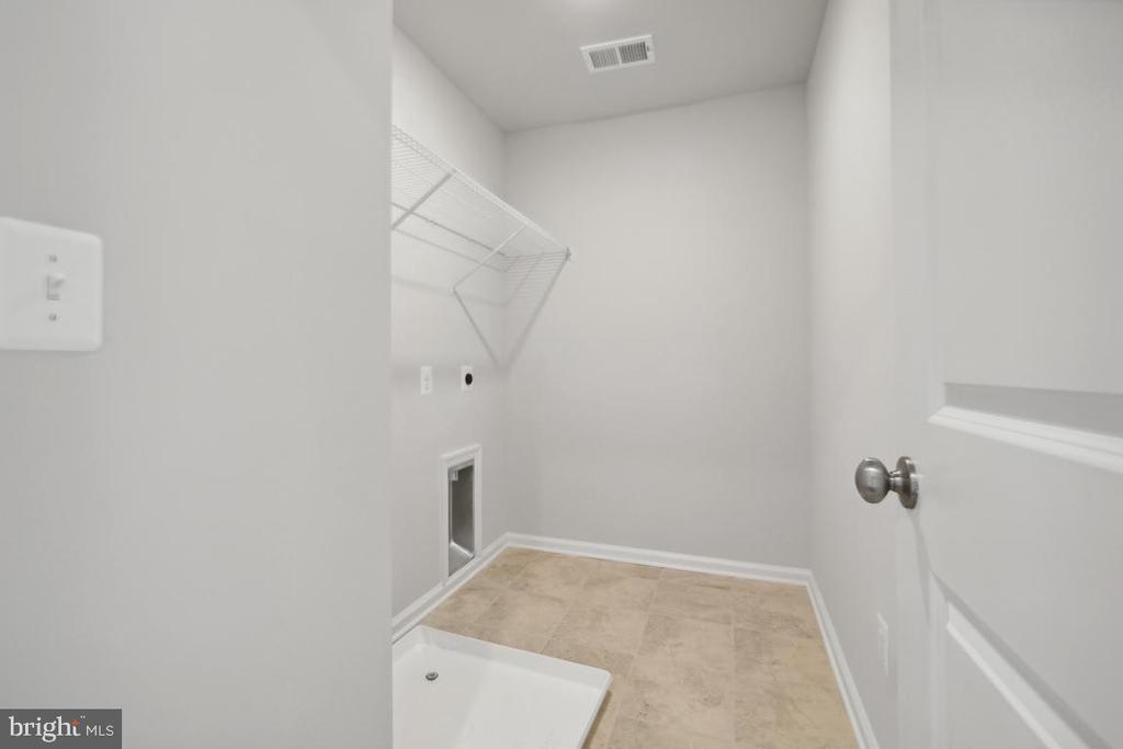 10017 Selkie Ln