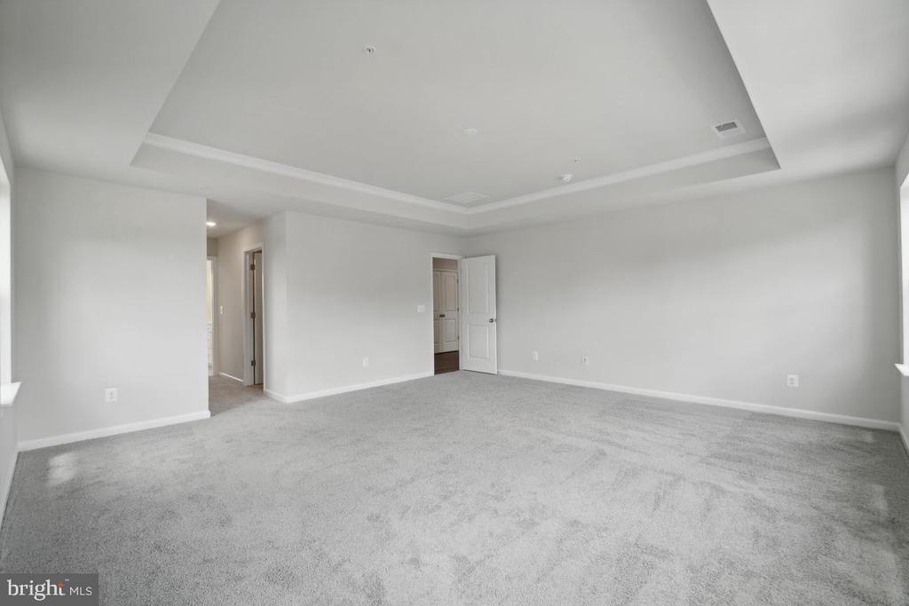 10017 Selkie Ln