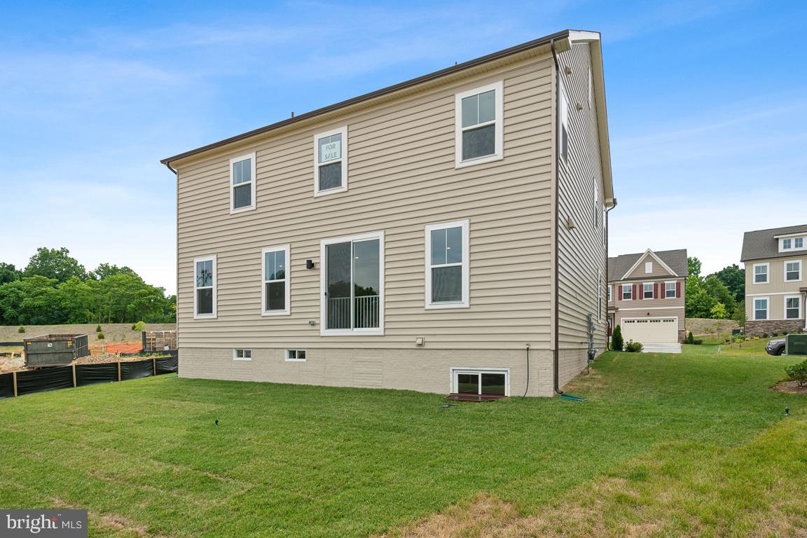 10017 Selkie Ln