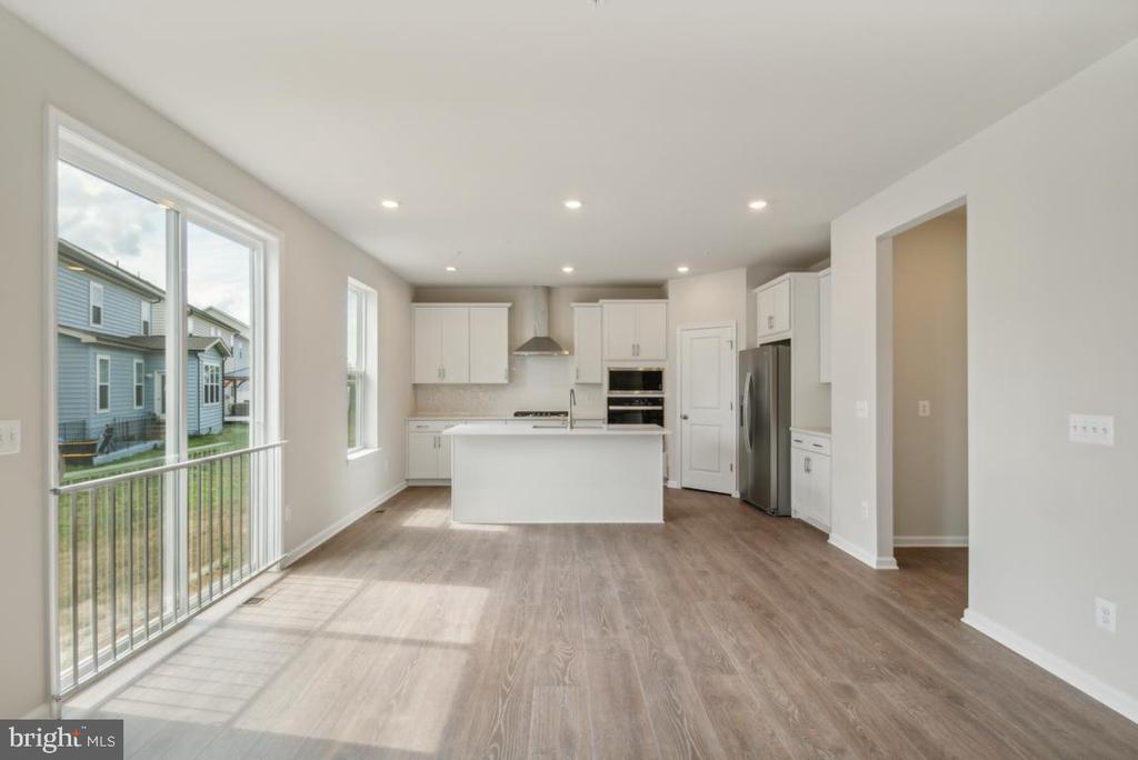 9883 Selkie Ln