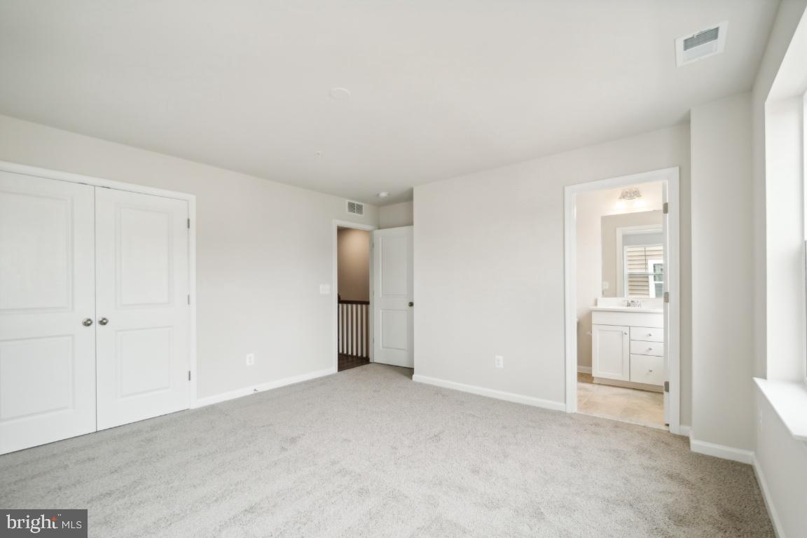 10014 Selkie Ln