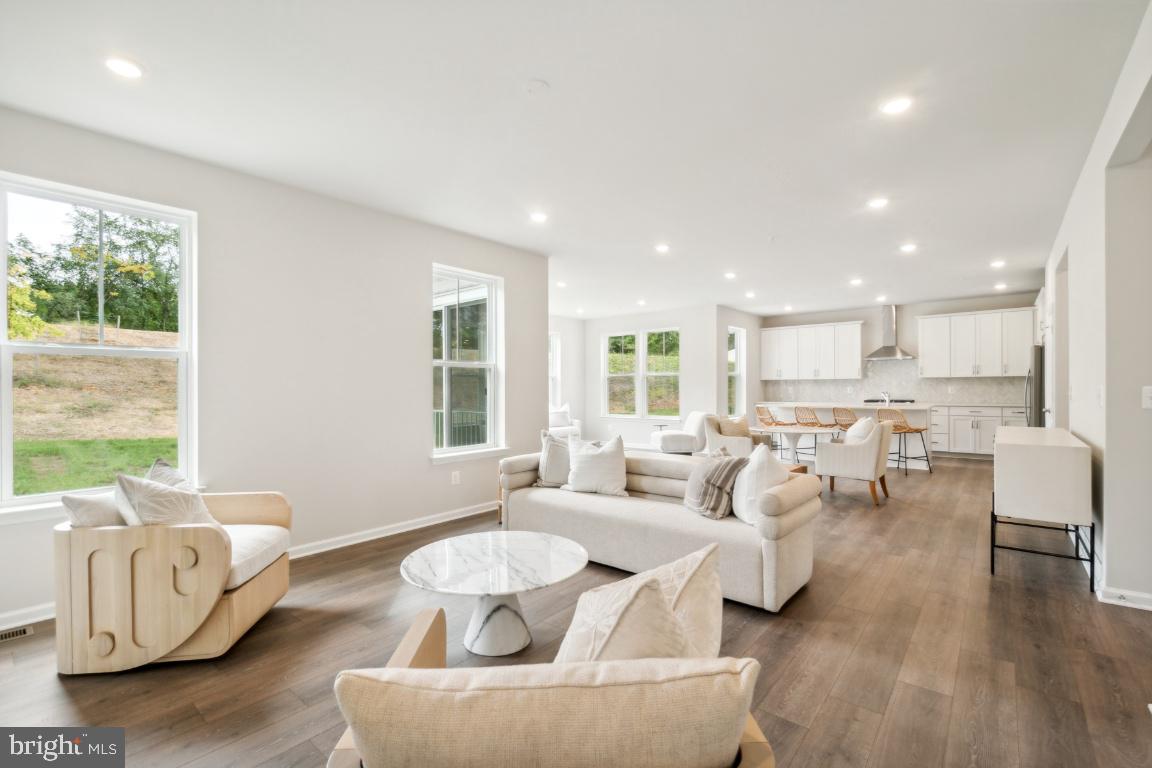 10014 Selkie Ln