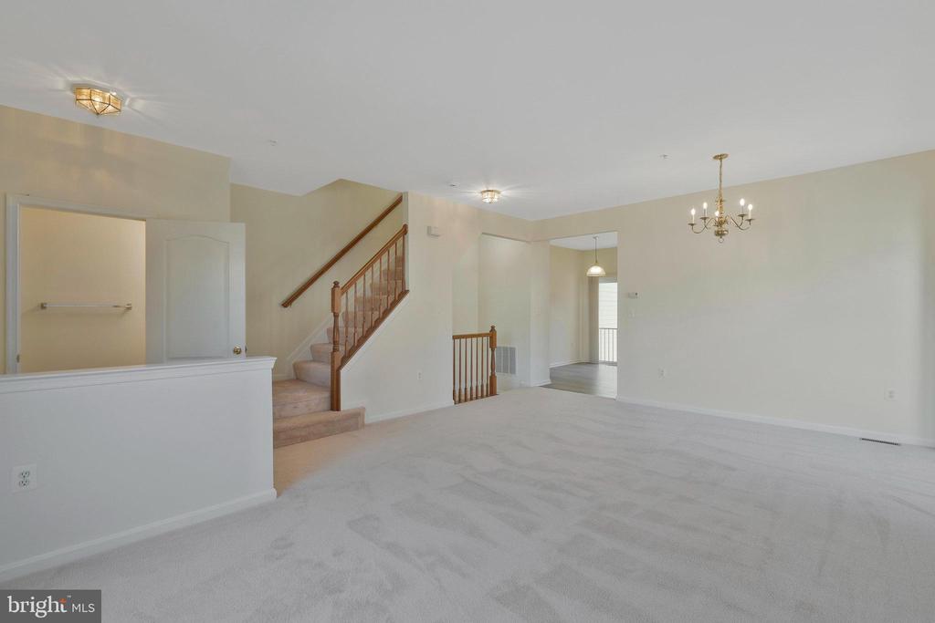 5216 Viperfish Pl