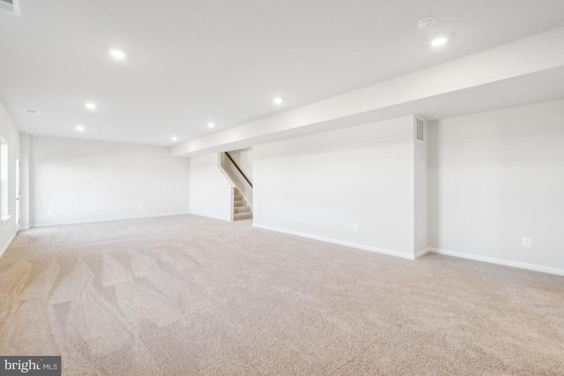9858 Selkie Ln