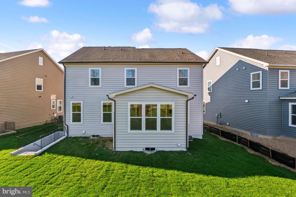 10006 Selkie Ln