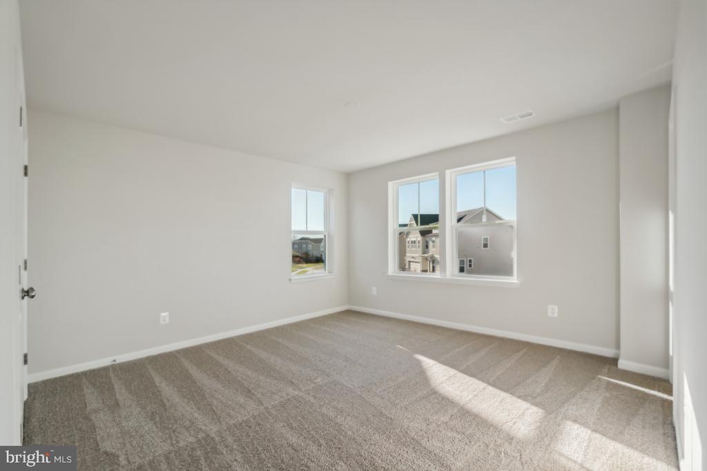 10006 Selkie Ln