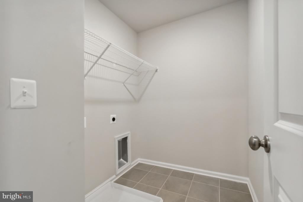 10006 Selkie Ln