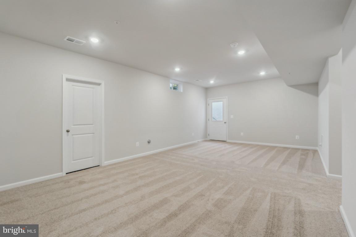 10006 Selkie Ln