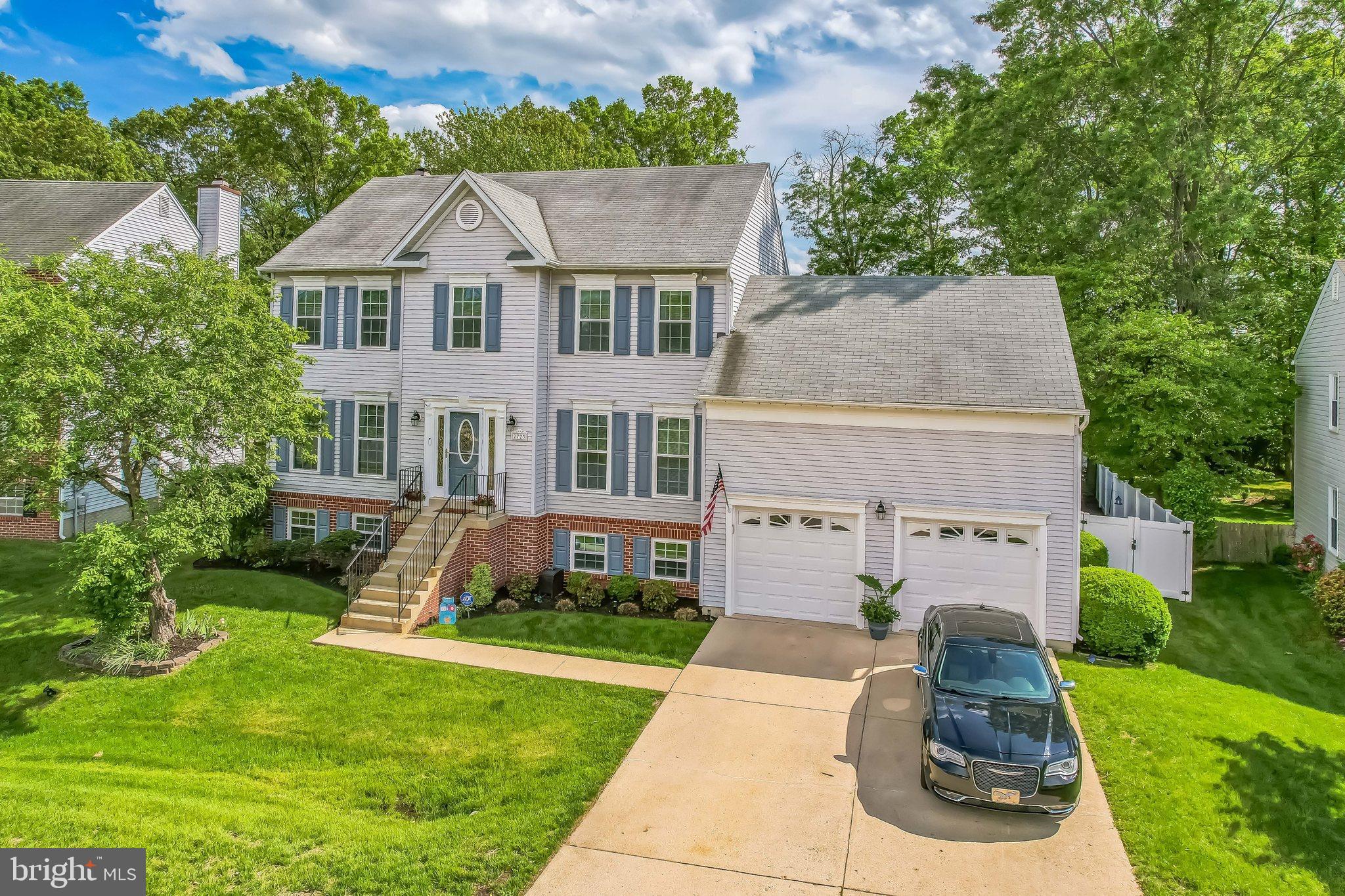 2723 Burning Oak Dr