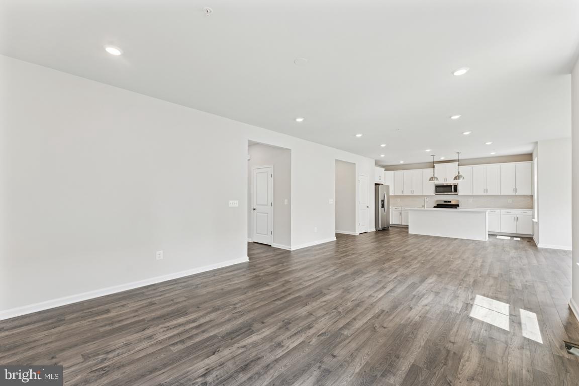 9907 Obin Ln
