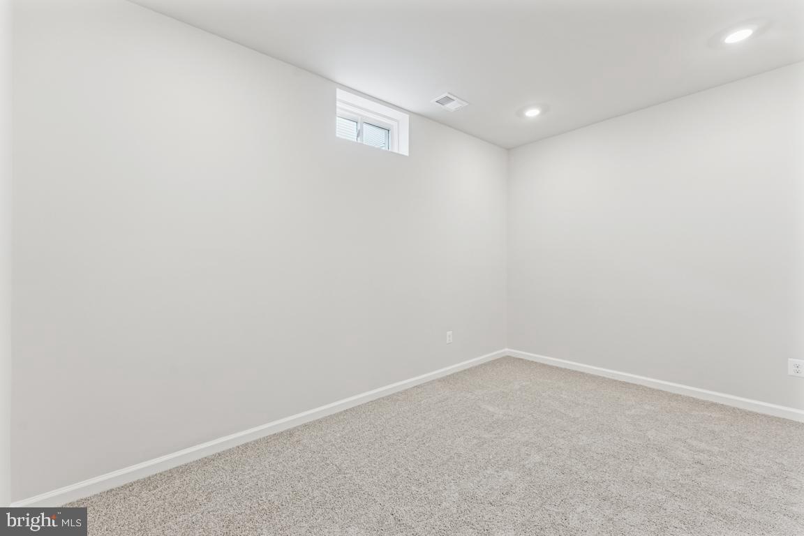 9907 Obin Ln
