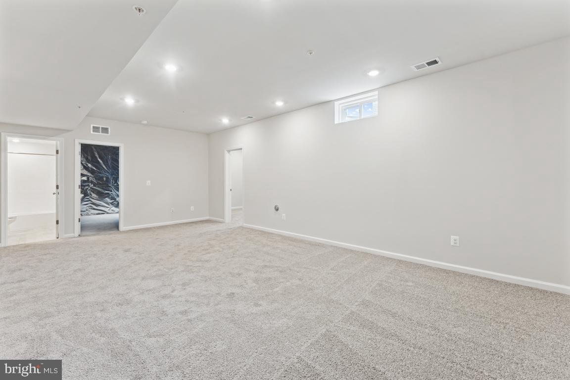 9907 Obin Ln