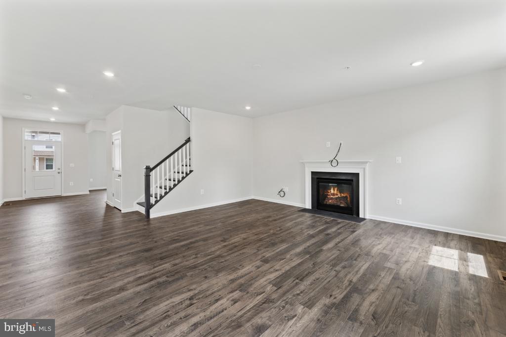 9903 Obin Ln